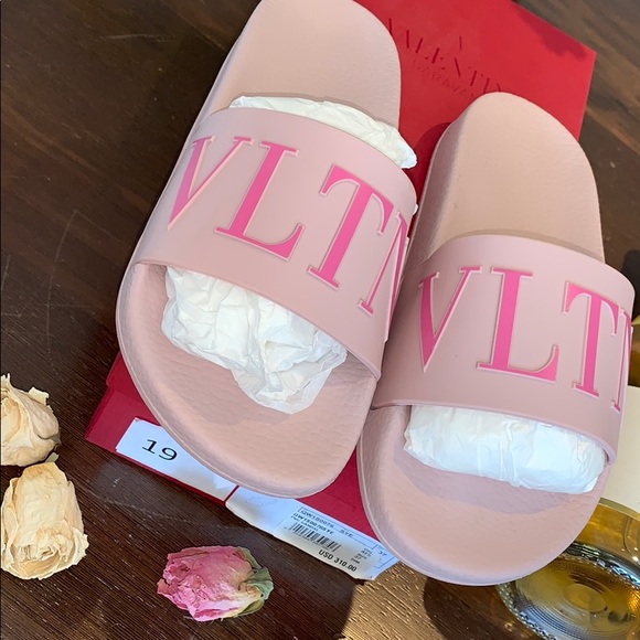 vltn slides pink